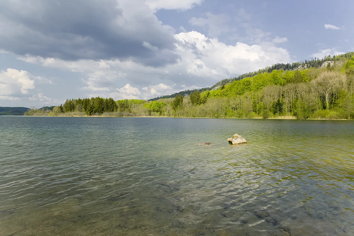 Les montagnes et lacs du Jura